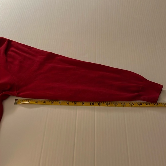 Round tree & Yorke red sweater with embroidered Santa Men’s size XL - Picture 11 of 13